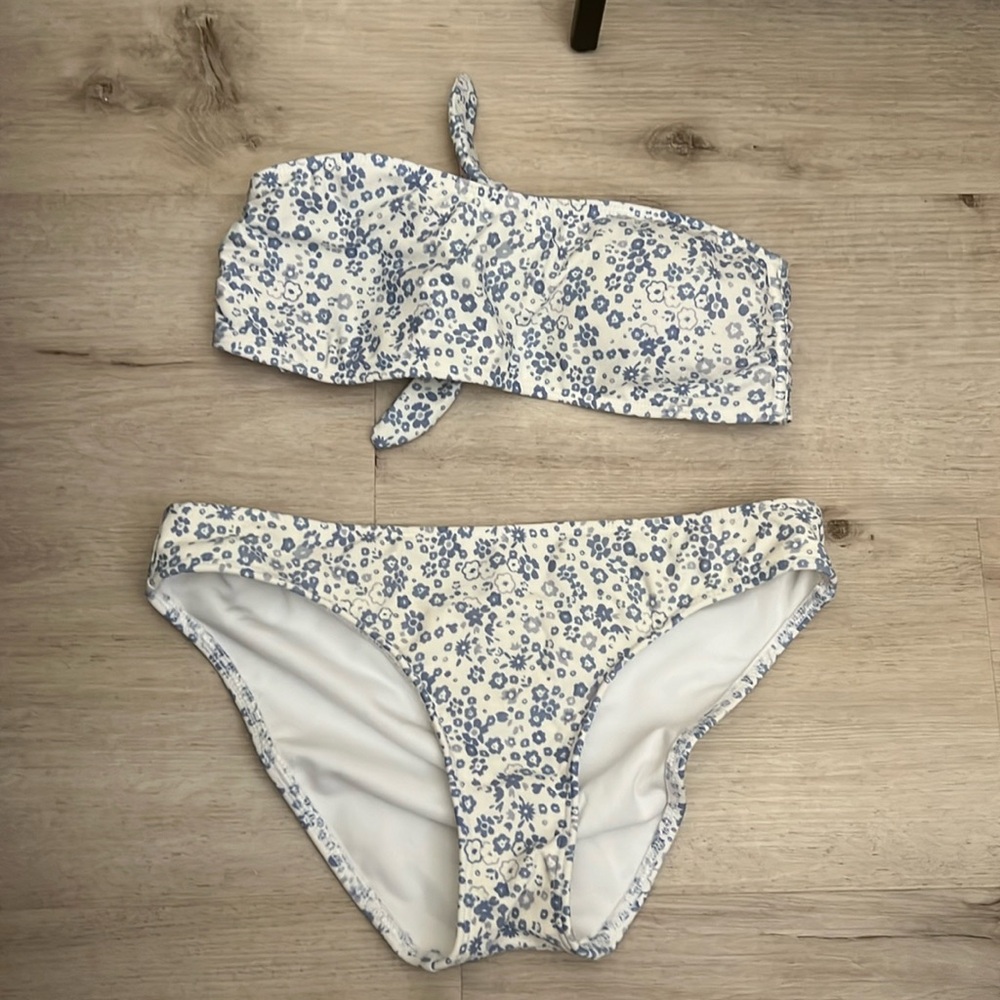 Holister floral print bikini
